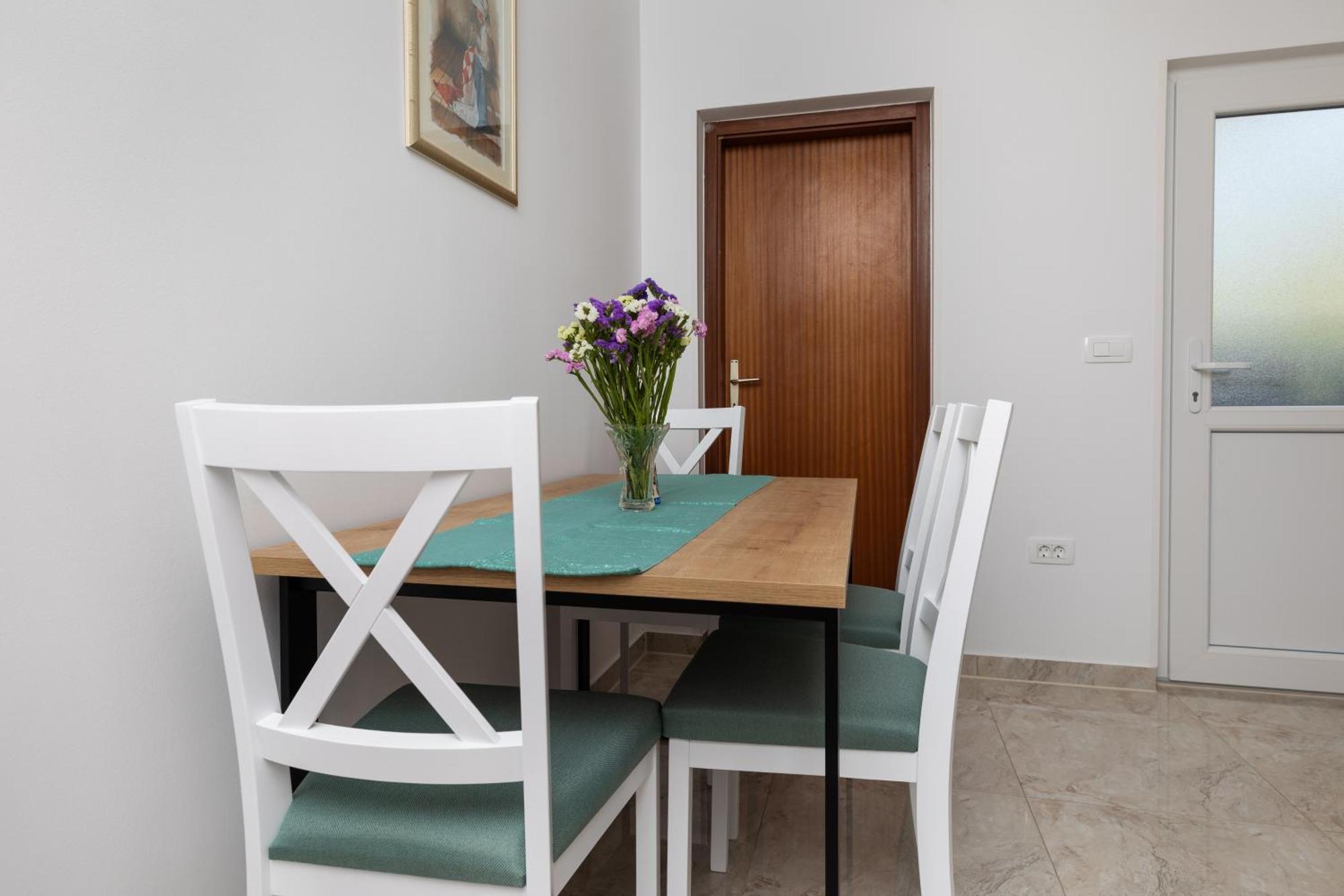 Apartments With A Parking Space Pisak, Omis - 5975 Exterior foto